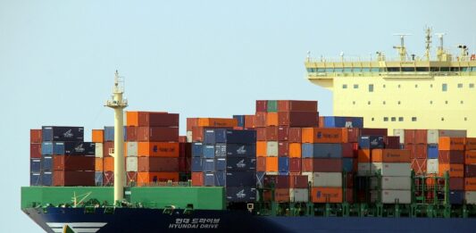 Koszty transportu morskiego rosną w szalonym tempie. To spowalnia światowe ożywienie gospodarcze – ostrzega ONZ