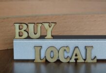 Amerykanie kupują w lokalnych sklepach. Sobotnia akcja dla małego biznesu